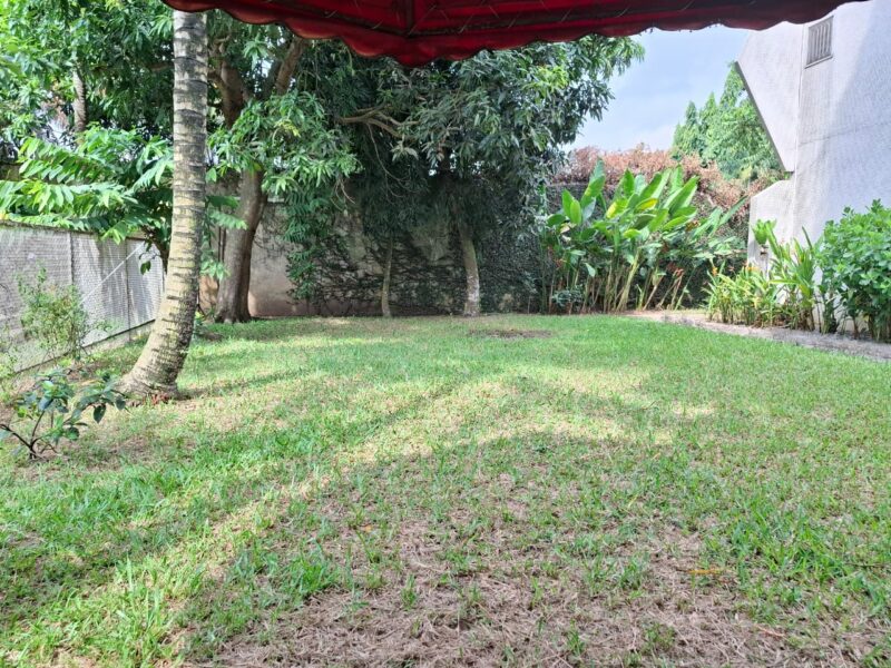 Location d'une Villa très spacieuse avec jardin