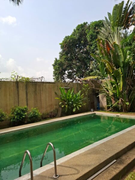 Location d'une Villa très spacieuse avec jardin