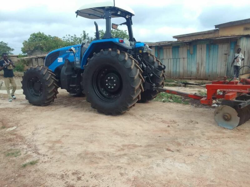 Location de tracteur agricole sur Abidjan