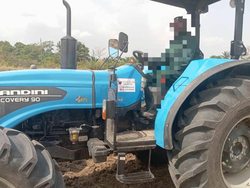 Location de tracteur agricole sur Abidjan