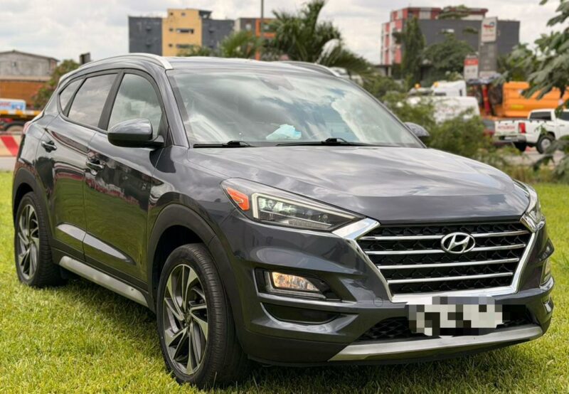 Location d'une Hyundai Tucson sur Abidjan