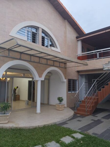 Location d'appartement meublée de 4 pièces sur Riviera Golf
