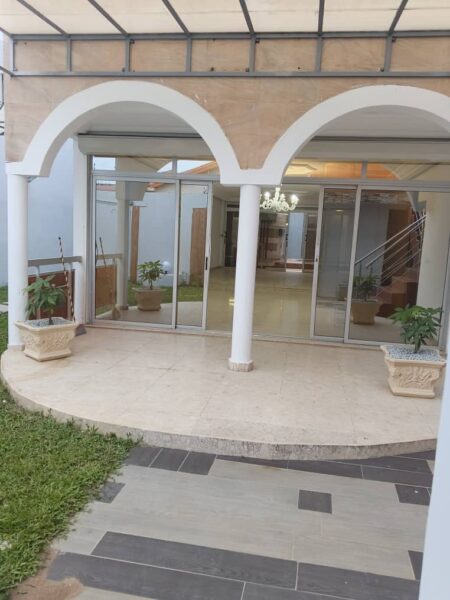 Location d'appartement meublée de 4 pièces sur Riviera Golf