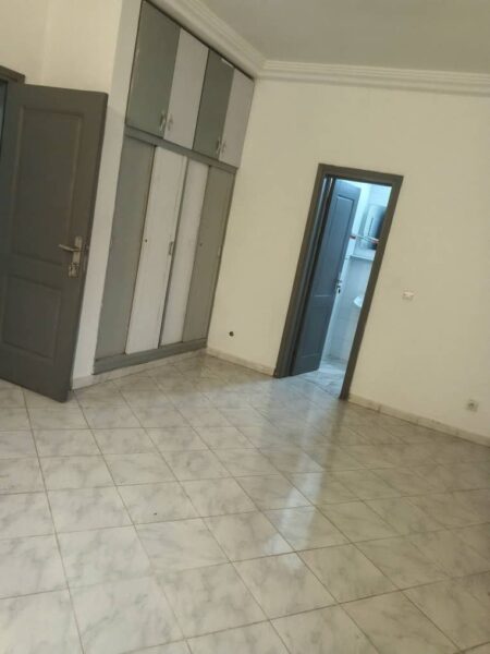 Location d'appartement meublée de 4 pièces sur Riviera Golf
