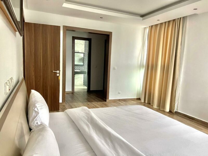 Location d'un appartement meublé de 4 pièces sur Riviera Golf