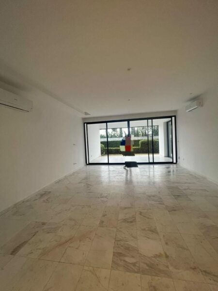 Location d'un appartement de 4 pièces sur Angré 7ème tranche