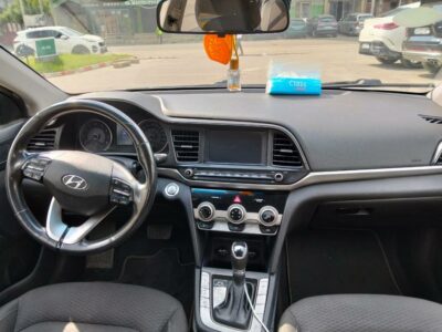 Location de berline Hyundai Elantra