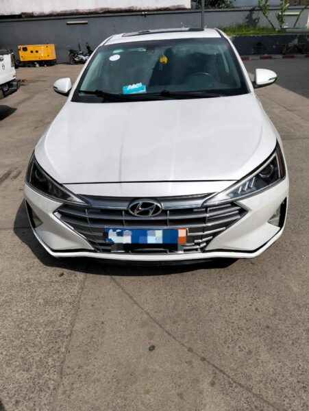 Location de berline Hyundai Elantra