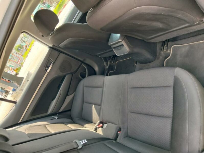 Location de berline Hyundai Elantra