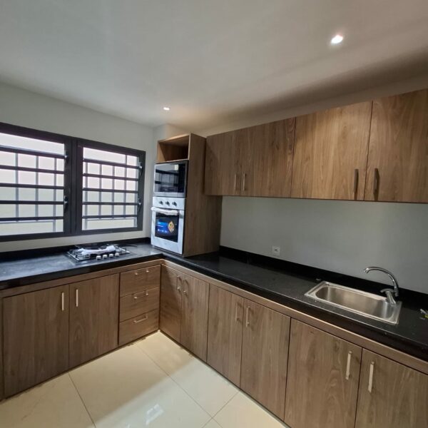 Location d'une Villa Duplex de 5 pièces sur Riviera Saint Viateur