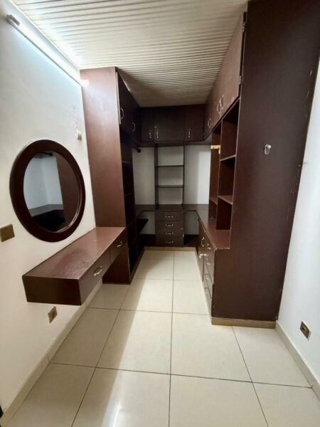 Location d'une villa duplex de 5 pièces sur Riviera bonoumin