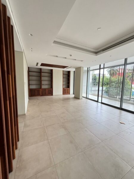 Location d'un appartement de 3 pièces sur Marcory Zone 4
