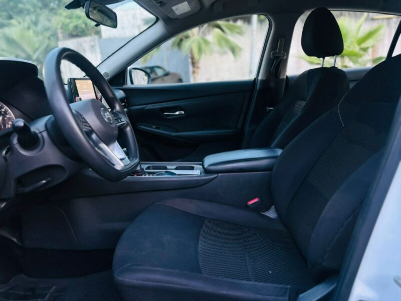 NISSAN SENTRA 2022 – DISPONIBLE EN LOCATION