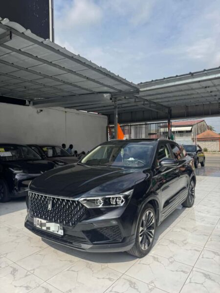 Location d'un SUV Bestune T77