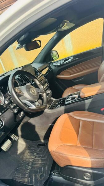 Location de Mercedes GLE AMG