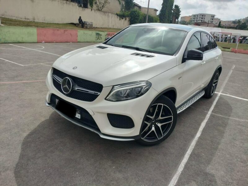 Location de Mercedes AMG sur Abidjan