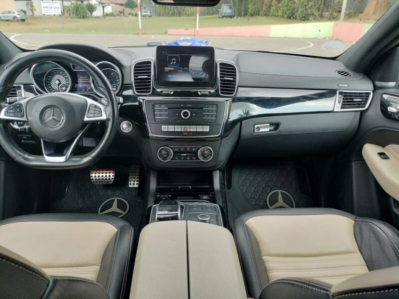 Location de Mercedes AMG sur Abidjan