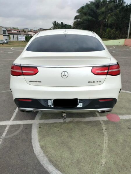 Location de Mercedes AMG sur Abidjan